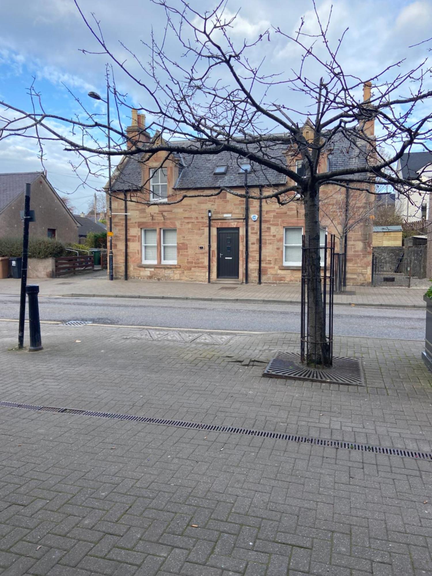 The Station Hotel Alness Exterior photo